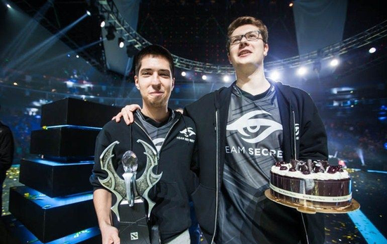 NAVI, Ninjas in Pyjamas , 和 B8 将参加 StarLadder StarSeries 2025 秋季赛